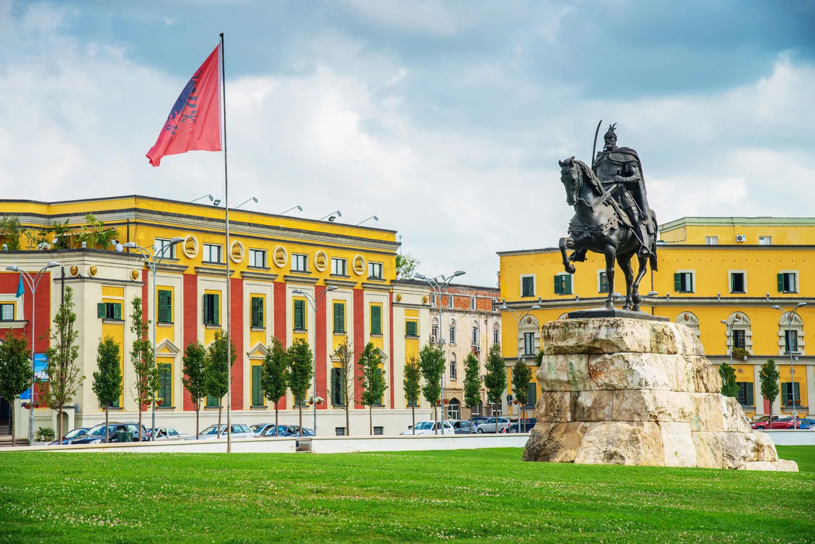 https://smilesperfect.com/wp-content/uploads/2023/11/Skanderbeg-Square-Tirana-Albania.jpg